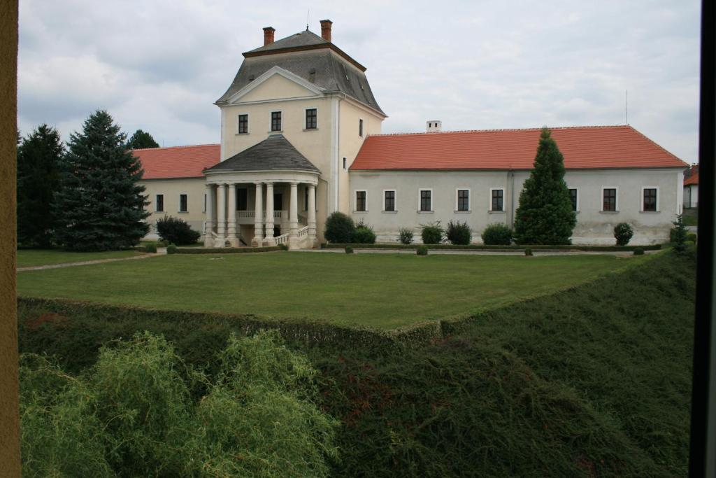 Pension Schlossblick Nebersdorf Esterno foto